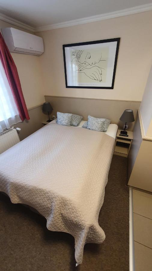 Central Motel ケチケメート エクステリア 写真
